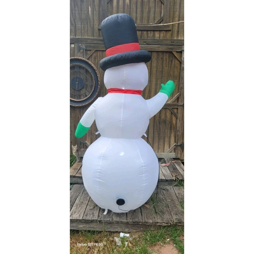 7 Ft Holly Hat‎ Snowman LED Lighted Gemmy Airblown Inflatable